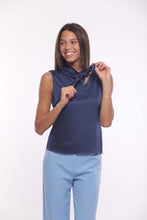 Carica l'immagine nel visualizzatore di Gallery, top in raso di viscosa con nodo - mimì muà - blu
