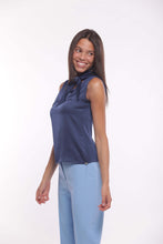 Carica l'immagine nel visualizzatore di Gallery, top in raso di viscosa con nodo - mimì muà - blu