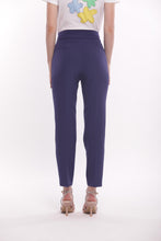 Carica l'immagine nel visualizzatore di Gallery, pantalone sigaretta con cinturino in tessuto tecnico - mimì muà - 2025