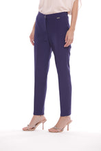 Carica l'immagine nel visualizzatore di Gallery, pantalone sigaretta con elastico dietro in tessuto tecnico - mimì muà - blu inchiostro 2025