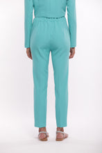Carica l'immagine nel visualizzatore di Gallery, pantalone sigaretta con elastico dietro in tessuto tecnico - mimì muà - turchese 2025