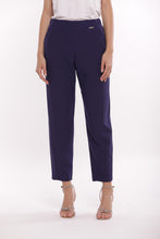 Carica l'immagine nel visualizzatore di Gallery, pantalone sigaretta con elastico dietro in tessuto tecnico - mimì muà - blu inchiostro 2025