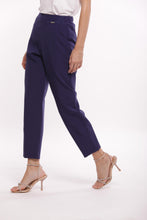 Carica l'immagine nel visualizzatore di Gallery, pantalone sigaretta con elastico dietro in tessuto tecnico - mimì muà - blu inchiostro 2025
