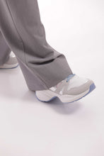 Carica l'immagine nel visualizzatore di Gallery, tuta in manofredda - mimì muà - grigio chiaro melange 2025