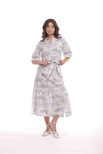 Carica l'immagine nel visualizzatore di Gallery, abito chemisier fantasia love in italy - mimì muà - blu bianco