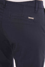 Carica l'immagine nel visualizzatore di Gallery, pantalone sigaretta in gabardina - mimì muà - blu 2025