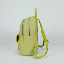 Carica l'immagine nel visualizzatore di Gallery, zaino con patta liscia - mimì muà - verde salvia