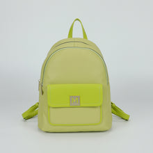 Carica l'immagine nel visualizzatore di Gallery, zaino con patta liscia - mimì muà - verde salvia