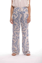 Carica l'immagine nel visualizzatore di Gallery, pantalone palazzo fantasia toile de jouy - mimì muà - azzurro 2025