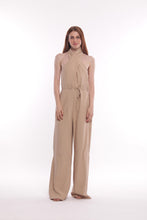 Carica l'immagine nel visualizzatore di Gallery, tuta in simil lino - mimì muà - cammello 2025