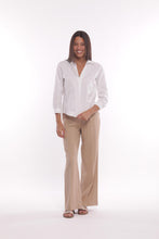 Carica l'immagine nel visualizzatore di Gallery, pantalone palazzo in akumal con dettaglio a righe - mimì muà - cammello 2025