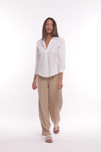 Carica l'immagine nel visualizzatore di Gallery, pantalone palazzo in akumal con dettaglio a righe - mimì muà - cammello 2025