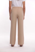 Carica l'immagine nel visualizzatore di Gallery, pantalone palazzo in akumal con dettaglio a righe - mimì muà - cammello 2025