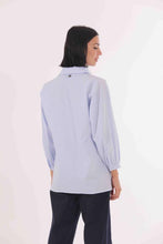 Carica l&#39;immagine nel visualizzatore di Gallery, camicia over a righe - mimì muà - bianco azzurro
