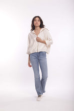 Carica l'immagine nel visualizzatore di Gallery, jeans flare con dettaglio su tasche - mimì muà - blu medio 2025