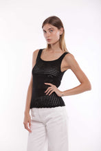 Carica l&#39;immagine nel visualizzatore di Gallery, top in maglia crochet - mimì muà - nero
