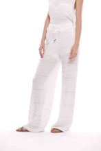 Carica l&#39;immagine nel visualizzatore di Gallery, pantalone palazzo in maglia crochet - mimì muà - bianco 2025
