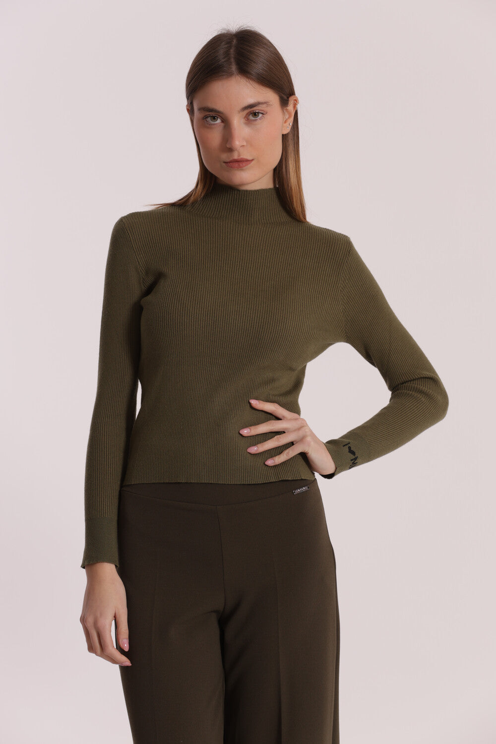 maglia con ricamo sul polso - mimì muà - verde militare