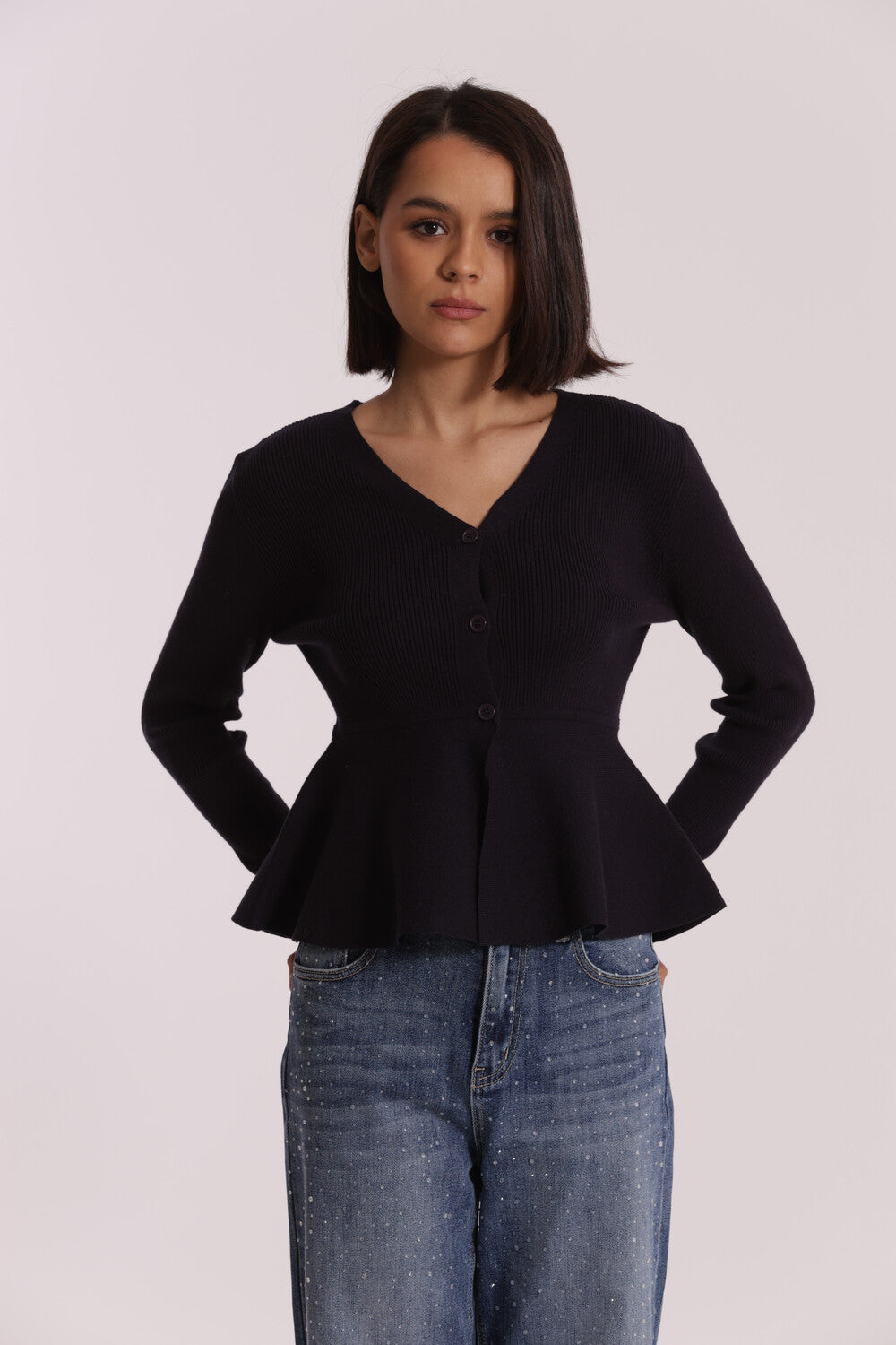 maglia cardigan svasato sul fondo con bottoni  - mimì muà - blu