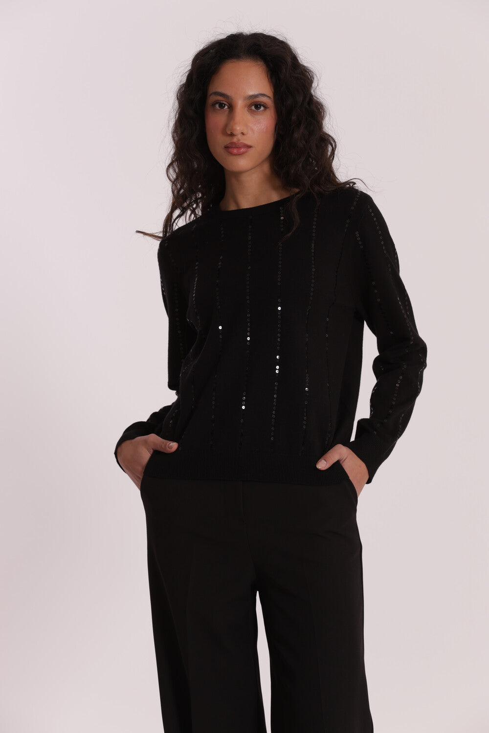 maglia scollo tondo con paillettes - mimì muà - nero