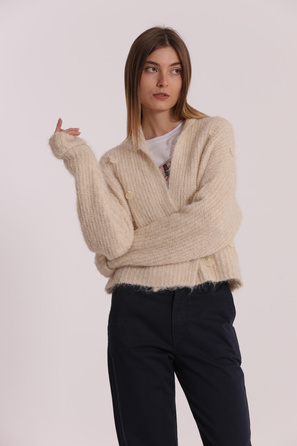 maglia cardigan con chiusura incrociata e paillettes  - mimì muà - panna