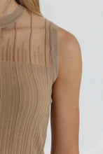 Carica l'immagine nel visualizzatore di Gallery, top in maglia con dettaglio trasparente  - mimì muà - cammello

