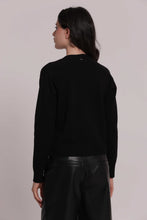 Carica l'immagine nel visualizzatore di Gallery, maglia cardigan con tasche - mimì muà - nero
