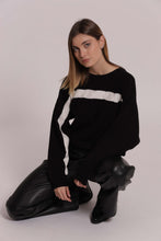 Carica l'immagine nel visualizzatore di Gallery, maglia scollo tondo con dettaglio traccia - mimì muà - nero
