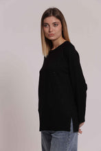 Carica l'immagine nel visualizzatore di Gallery, maglia con strass e collo removibile  - mimì muà -  nero
