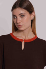 Carica l'immagine nel visualizzatore di Gallery, maglia scollo a v bicolor   - mimì muà -  moro
