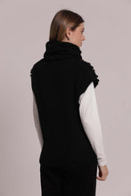 Carica l'immagine nel visualizzatore di Gallery, maglia maniche corte con paillettes su spalle - mimì muà - nero
