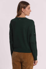 Carica l'immagine nel visualizzatore di Gallery, maglia scollo tondo con righe paillettes  - mimì muà -  verde
