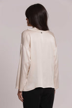 Carica l'immagine nel visualizzatore di Gallery, blusa over in raso di viscosa - mimì muà - panna
