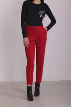 Carica l&#39;immagine nel visualizzatore di Gallery, pantalone con elastico dietro in tessuto tecnico - mimì muà - rosso
