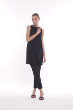 Carica l&#39;immagine nel visualizzatore di Gallery, pantalone sigaretta in tessuto tecnico con cinturino - mimì muà - nero

