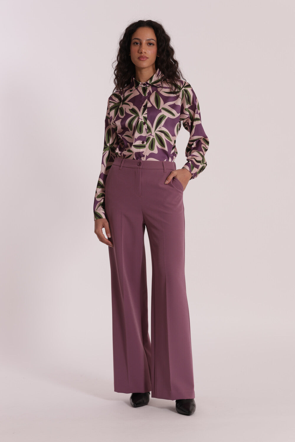 pantalone palazzo con elastico dietro in tessuto tecnico - mimì muà - malva