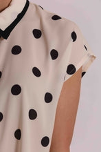 Carica l'immagine nel visualizzatore di Gallery, camicia maniche corte fantasia pois  - mimì muà - panna nero
