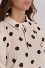 Carica l'immagine nel visualizzatore di Gallery, blusa con maniche a palloncino fantasia pois  - mimì muà - panna blu
