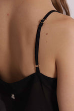 Carica l'immagine nel visualizzatore di Gallery, top scollo a V - mimì muà - nero
