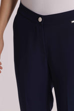 Carica l'immagine nel visualizzatore di Gallery, pantalone con bottone a contrasto  - mimì muà - blu
