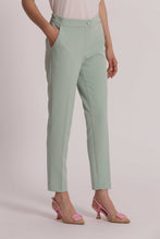 Carica l'immagine nel visualizzatore di Gallery, pantalone sigaretta con elastico dietro - mimì muà - verde acqua
