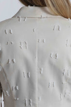 Carica l'immagine nel visualizzatore di Gallery, giacca in denim effetto strappato  - mimì  muà - beige
