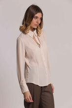 Carica l'immagine nel visualizzatore di Gallery, camicia in georgette con cut out  - mimì muà - panna

