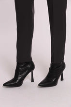 Carica l'immagine nel visualizzatore di Gallery, pantalone sigaretta con elastico dietro - mimì muà - nero
