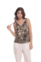 Carica l&#39;immagine nel visualizzatore di Gallery, top con motivo militare n paillettes - mimì muà - verde militare
