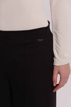 Carica l'immagine nel visualizzatore di Gallery, pantalone con spacco in punto milano  - mimì muà - nero
