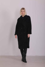 Carica l&#39;immagine nel visualizzatore di Gallery, cappotto lungo effetto pelliccia - mimì muà -nero
