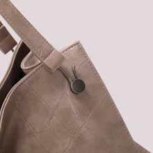 Carica l'immagine nel visualizzatore di Gallery, borsa shopping effetto cocco  - mimì muà -  fango

