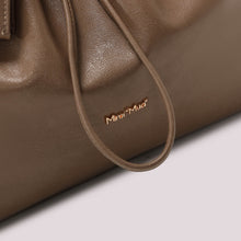 Carica l'immagine nel visualizzatore di Gallery, zaino con tasche  - mimì muà -  fango
