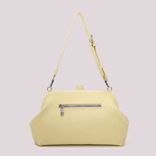 Carica l'immagine nel visualizzatore di Gallery, borsa a bauletto  con fiori- mimì muà - giallo chiaro
